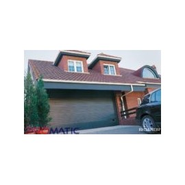 PORTON SECCIONAL A RAYAS ROBLE OSCURO 18X8